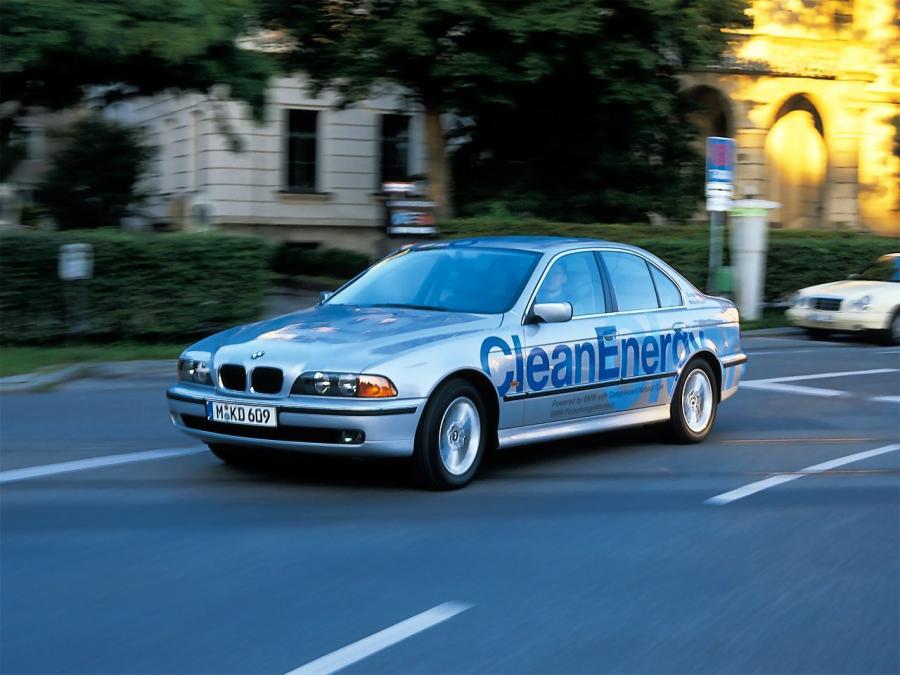  BMW 523g CleanEnergy Concept 1999 года  (фото 1 из 3)